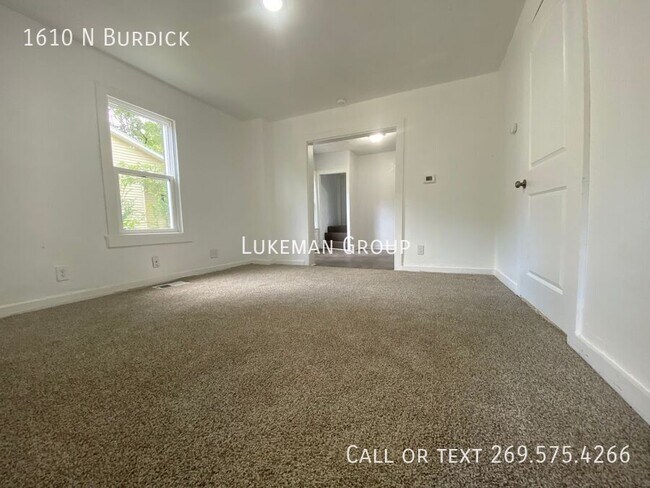 Foto del edificio - Northside 2 Bedroom Bungalow