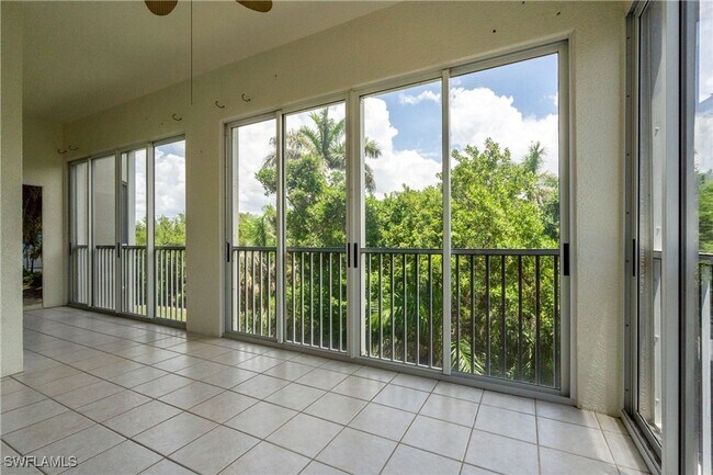 Building Photo - 14815 Laguna Dr