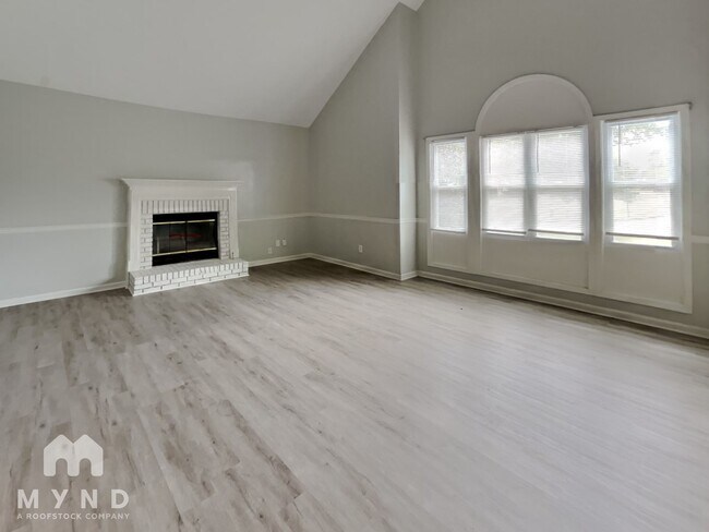 Foto del edificio - 125 Dogwood Trail Dr