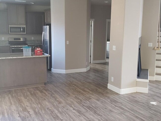 Building Photo - Lease takeover