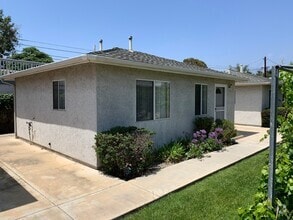 Building Photo - 207 W 11th Ave
