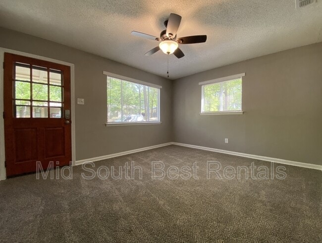 Building Photo - 5 Bay St