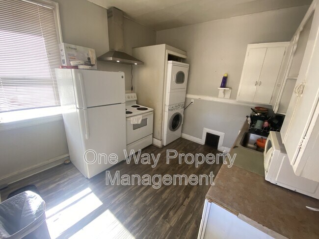 Foto del edificio - 1722 8th Ave