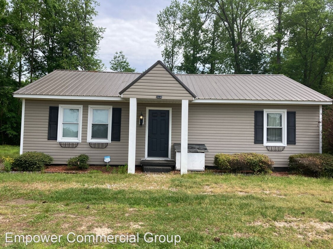 6519 Barefoot Rd, Wade, NC 28395 House Rental in Wade, NC