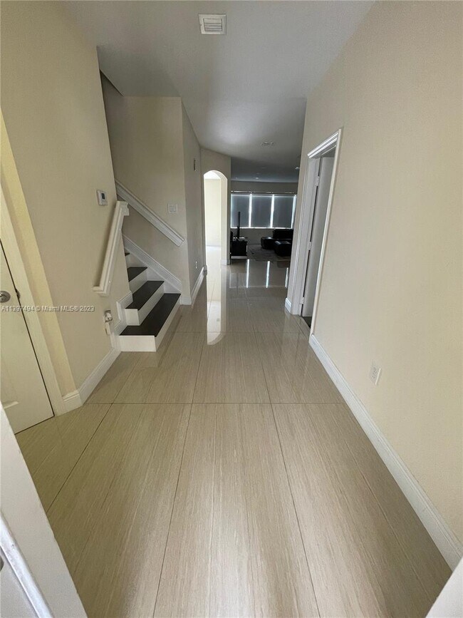 Foto del edificio - 10904 NW 67th St