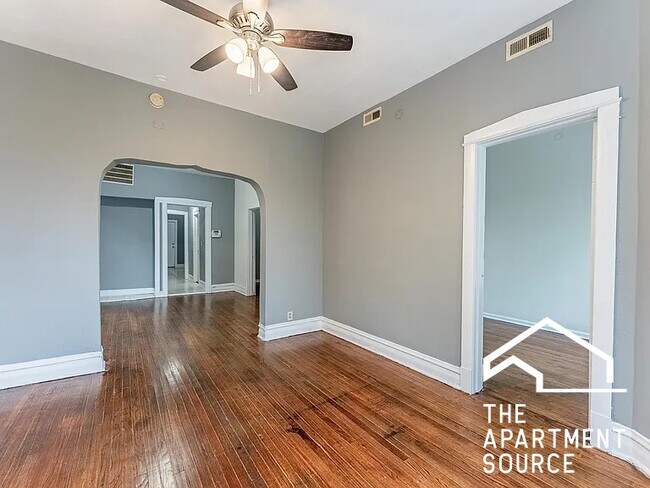 Foto del edificio - 1426 S Avers Ave