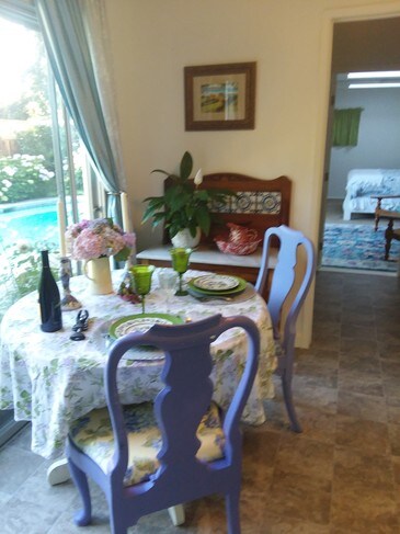 Kitchen overlooking pool and garden. - 155 Jefferson St