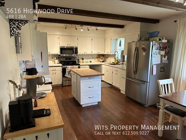 Foto del edificio - 5616 Highwood Dr