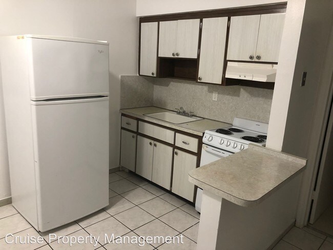 Building Photo - 337 NE 2nd St