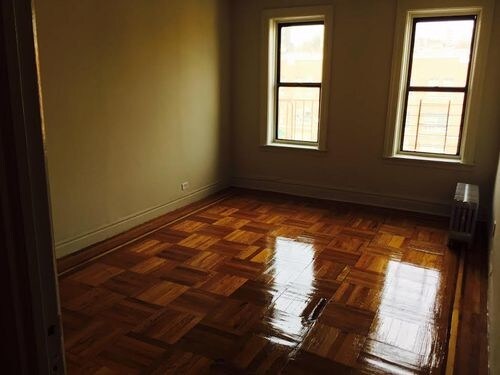 Foto del edificio - 3204 Kingsbridge Ave