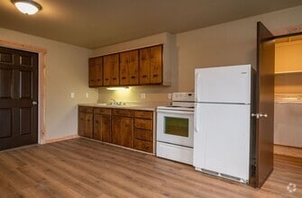 Building Photo - 64 N James Ave