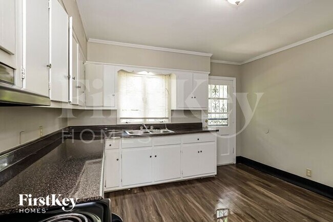 Foto del edificio - 2990 East St