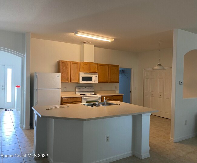 Foto del edificio - 1737 Fairlight St NW