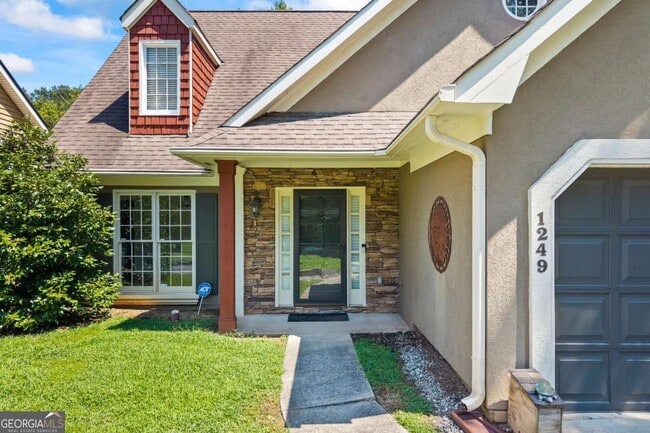 Building Photo - 1249 McLendon Dr