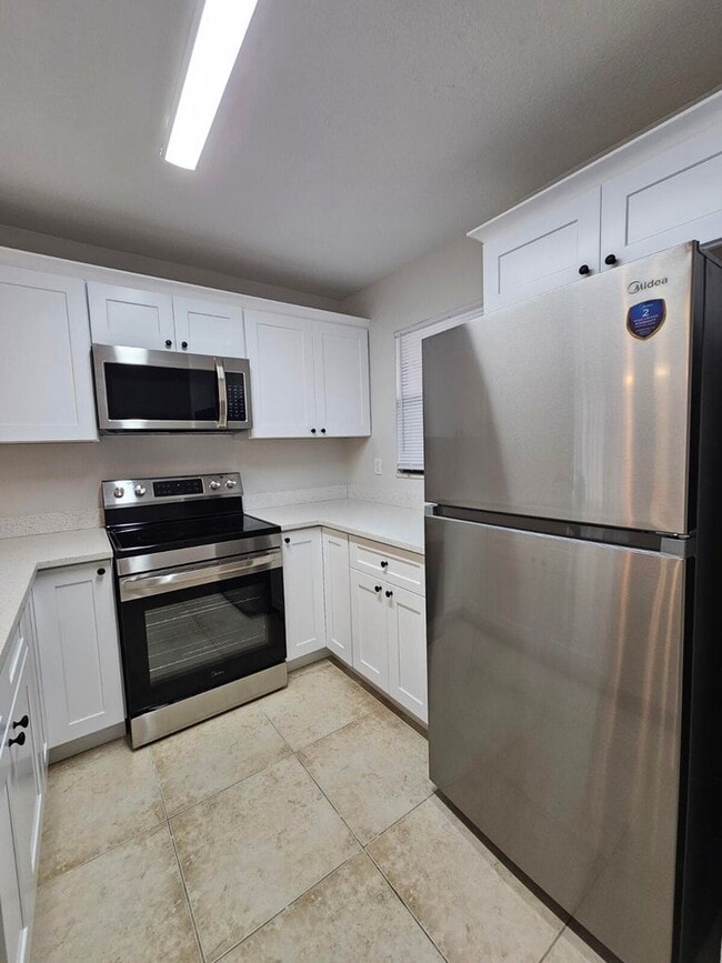 Building Photo - 1421 Windorah Way
