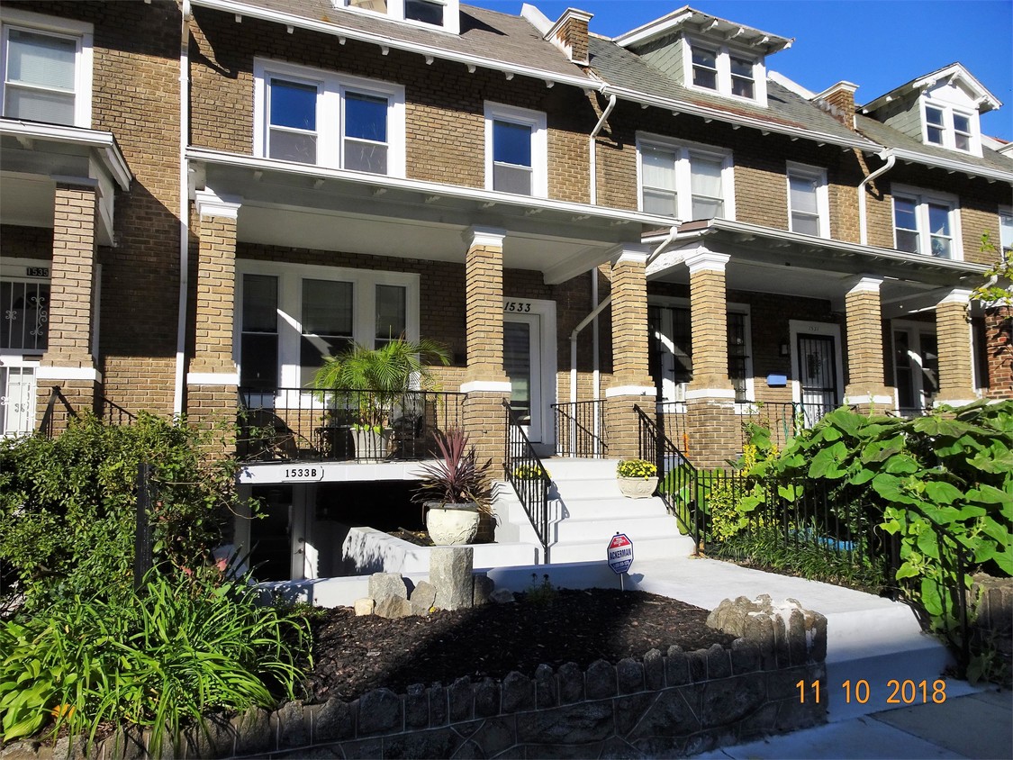 Primary Photo - 1533 Spring Pl NW