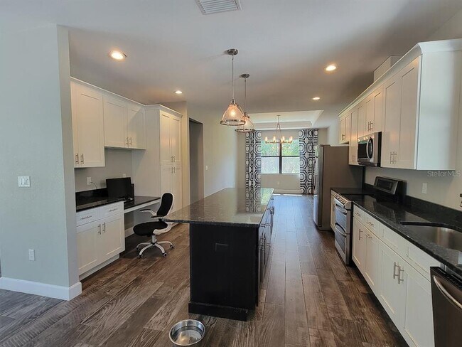 Building Photo - 8570 Tropicaire Blvd