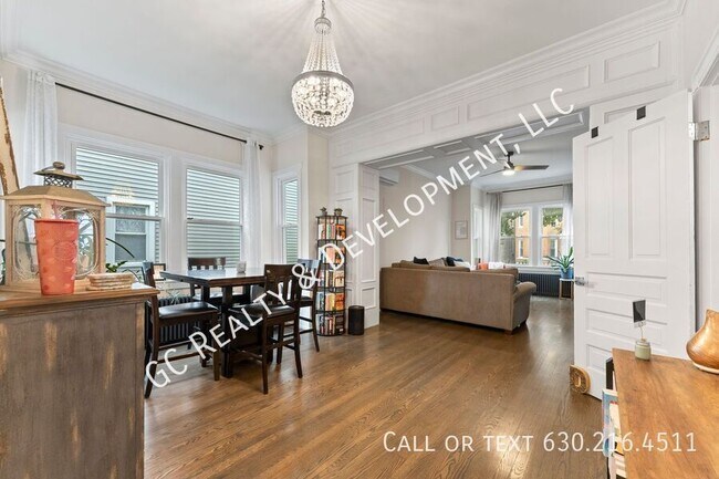 Foto del edificio - 1649 N Richmond St