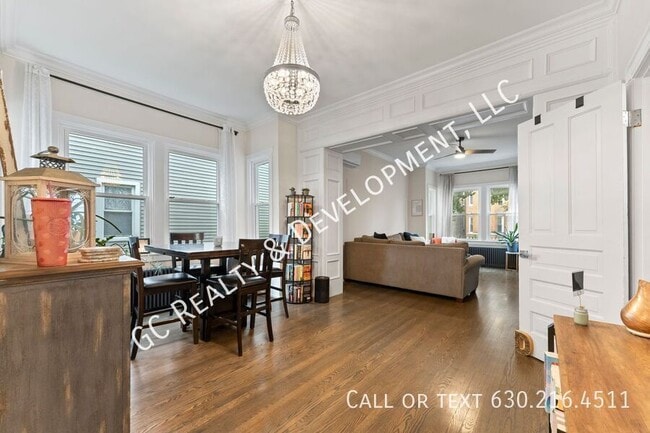 Building Photo - 1649 N Richmond St