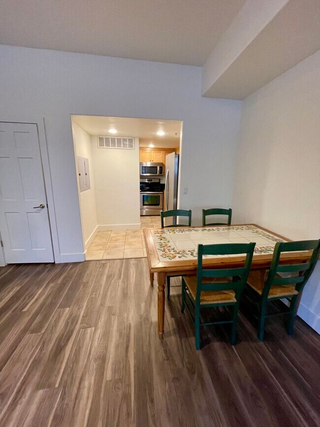 Foto del edificio - Walkout apartment - Fairway hills in Park Meadows