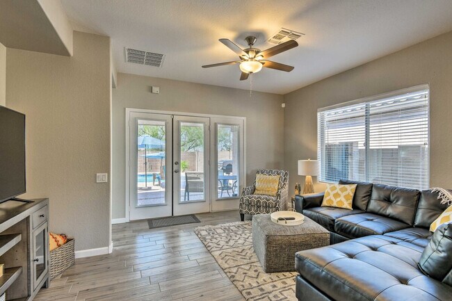 Foto del edificio - 8226 S Hidden Trail Ct