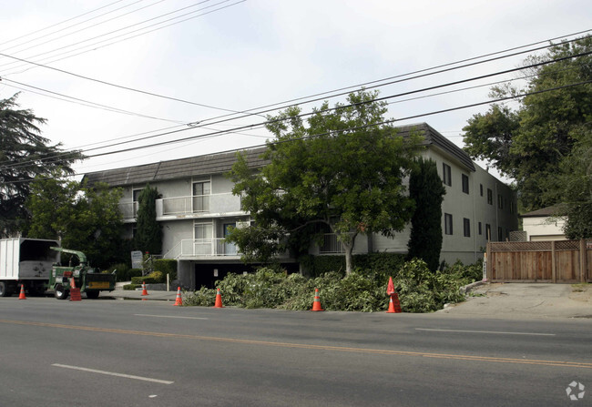 Building Photo - Whitsett Gardens