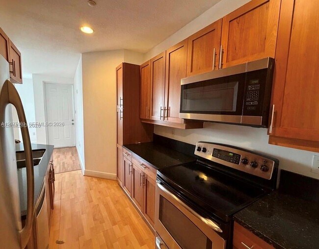Foto del edificio - 332 SW 14th Ave
