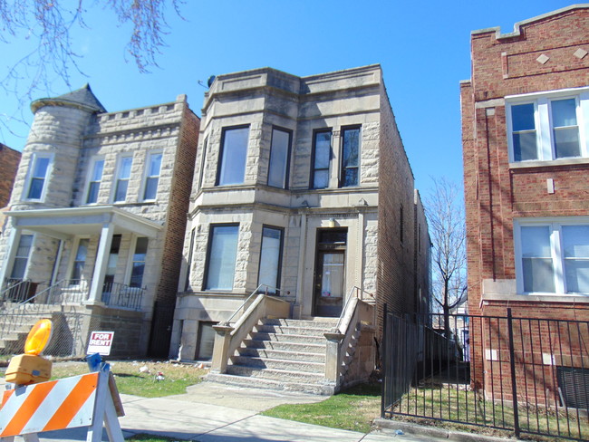 Building Photo - 5418 S Aberdeen St