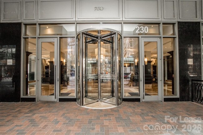 Building Photo - 230 S Tryon St