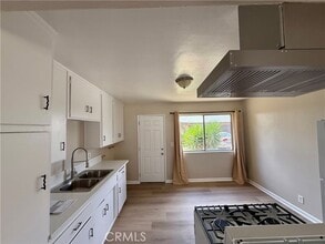 Building Photo - 1006 E Nocta St