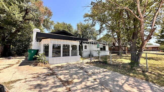 Foto del edificio - 4712 S Blackwelder Ave