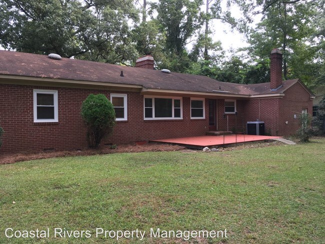 Building Photo - 503 River Rd