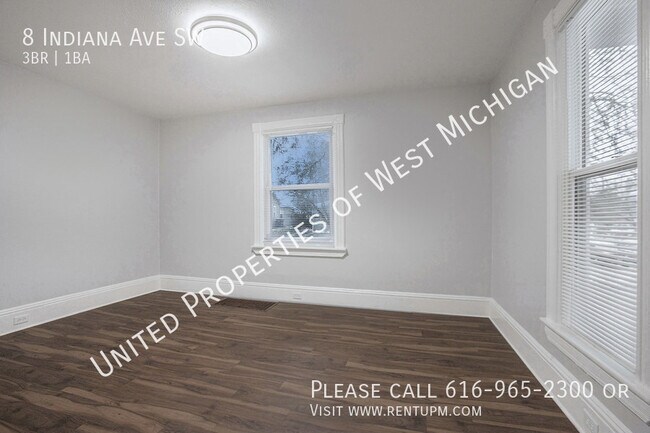Building Photo - Available Now | Beautiful 3 Bed 1 Bath Sin...
