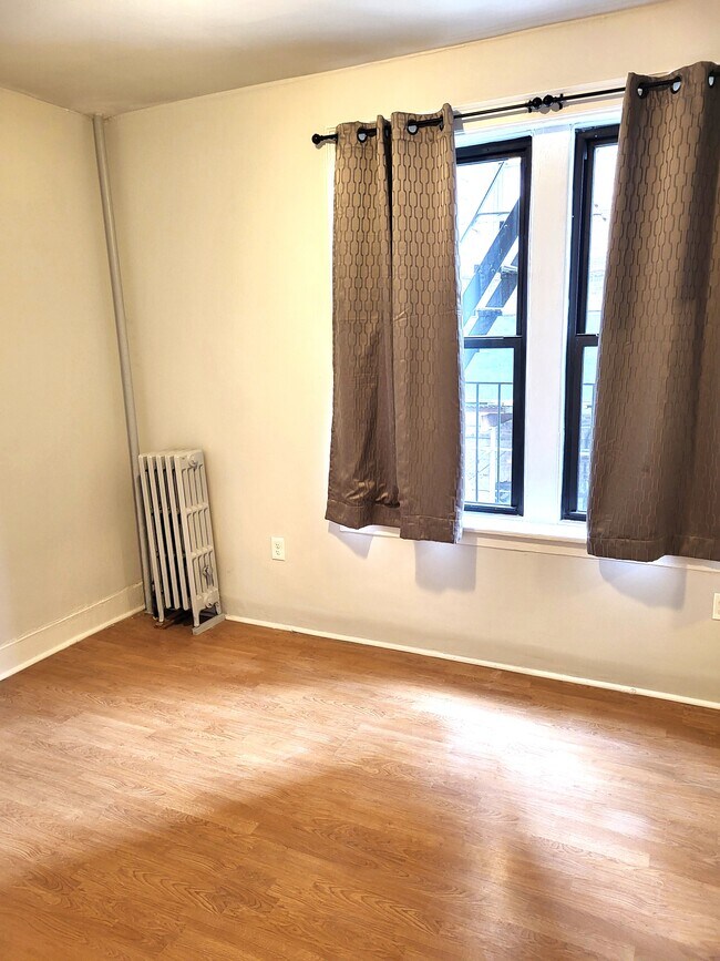 Building Photo - 4557 40th St