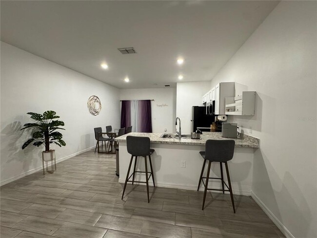 Foto del edificio - 699 W Kaley St