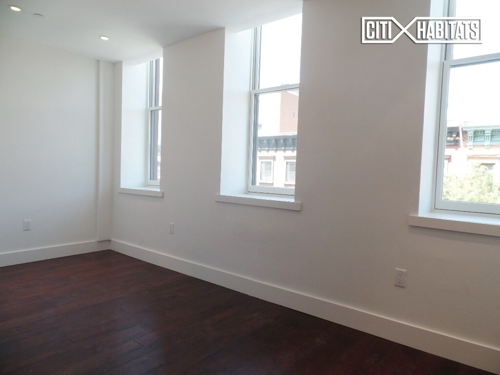 Foto del edificio - 68 W 126th St