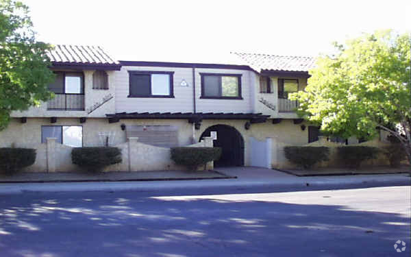 Building Photo - 38503 5th St E