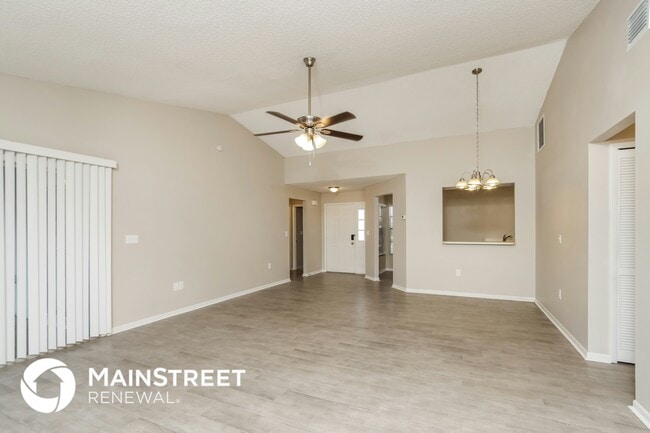 Foto del edificio - 865 Pine Wood Ave