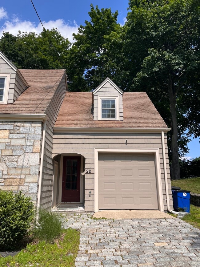 Exterior - 22 Douglas Rd