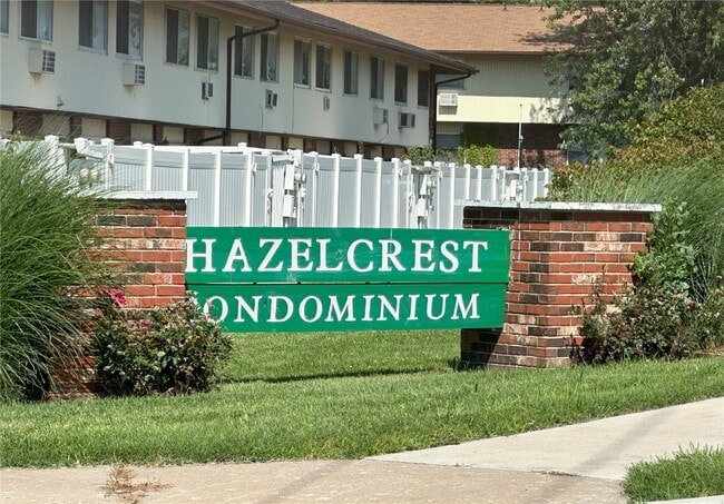 Building Photo - 7571 Hazelcrest Dr
