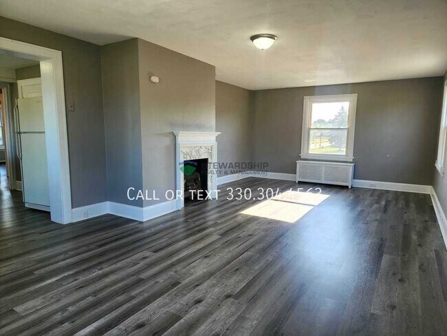 Foto del edificio - 12990 Lincoln Way W