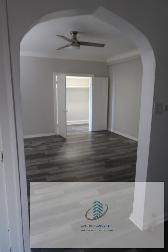 Foto del edificio - 4477 N Elston Ave