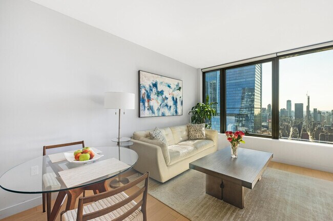 Foto del edificio - 325 W 34th St.