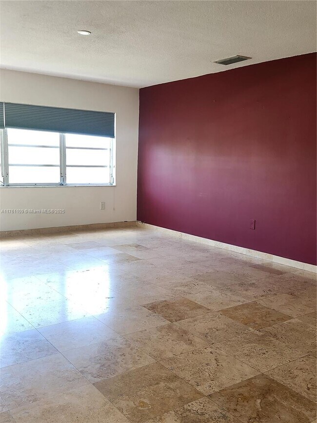 Foto del edificio - 1020 94th St