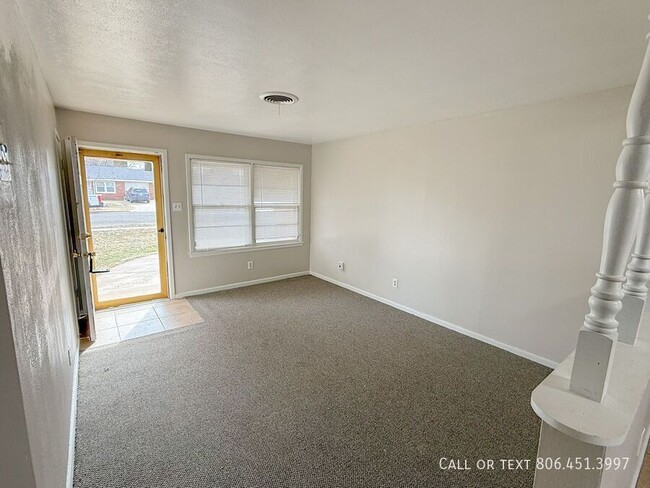 Foto del edificio - 3 bed, 2 bath near 4th and W Loop