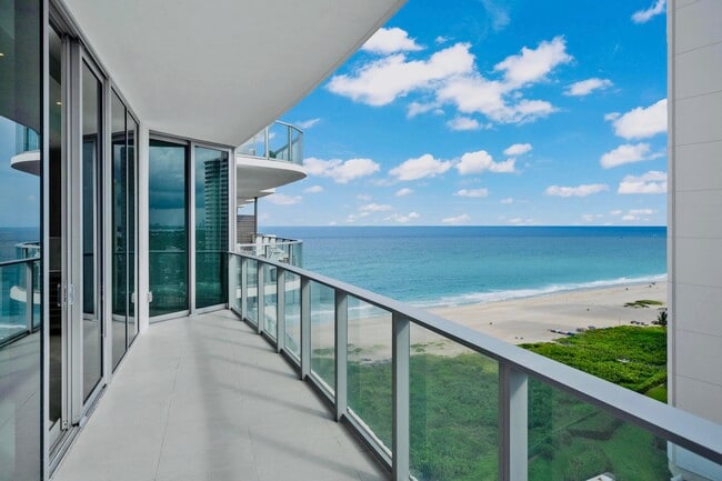 Foto del edificio - 3100 N Ocean Dr