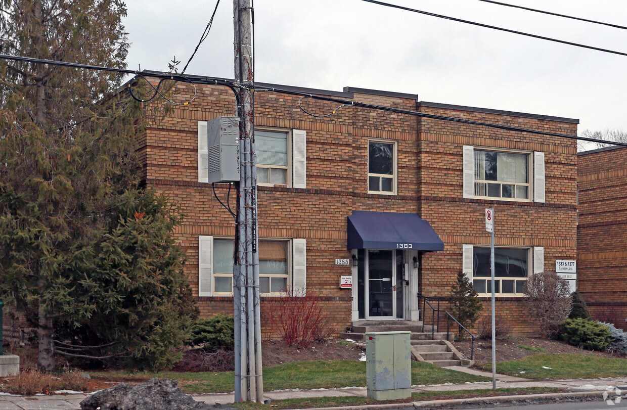 Photo du bâtiment - 1383 Bayview Ave