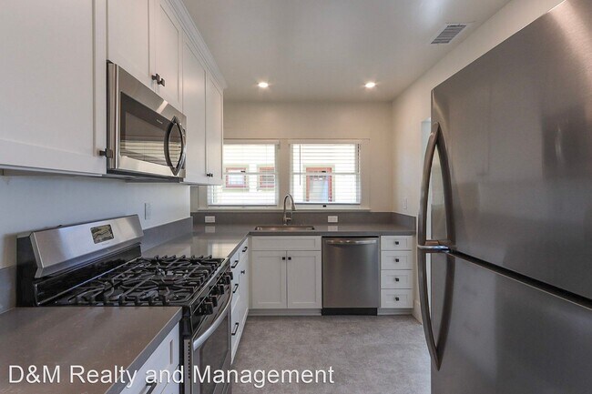 Building Photo - 3 br, 1 bath House - 3924 Alameda Place