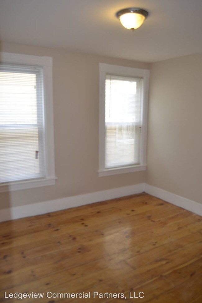 Building Photo - 17 South St