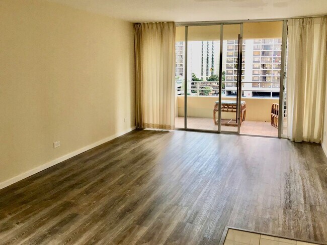 Foto del edificio - Kealani 2 Bdrm., 2 bath, 1 cov'd/sec'd Pkg. - Pool